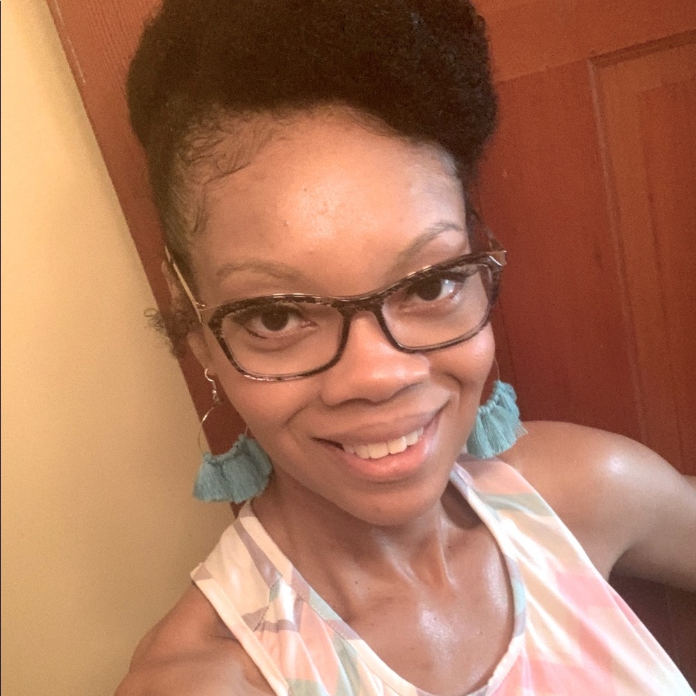 Meet your Posher, Kimbrella